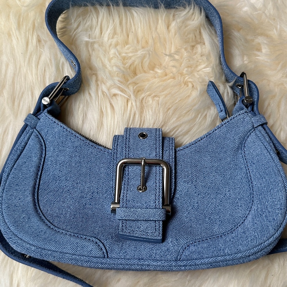 Osoi
decorative-buckle shoulder bag - Picture 5 of 10